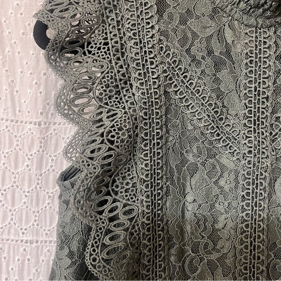 Romantic Victorian English heritage Lace Sleeveless Top - Green dark hunter - Picture 3 of 4